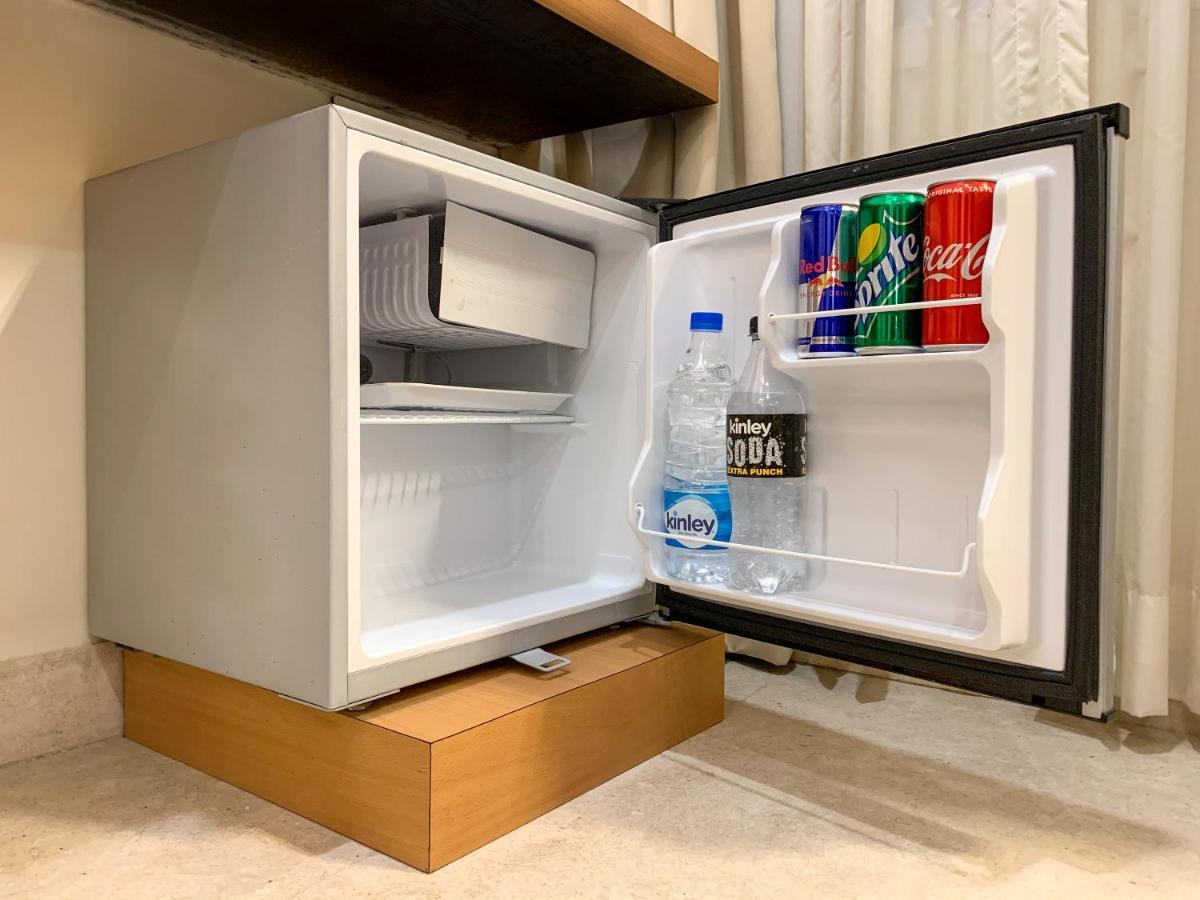 Kvr Capitol Suites Vijayawada Luaran gambar